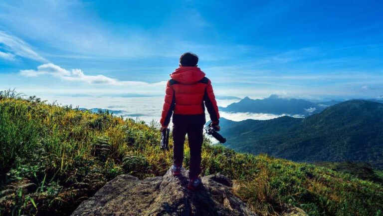 Solo Travel: Pros, Cons, and Tips